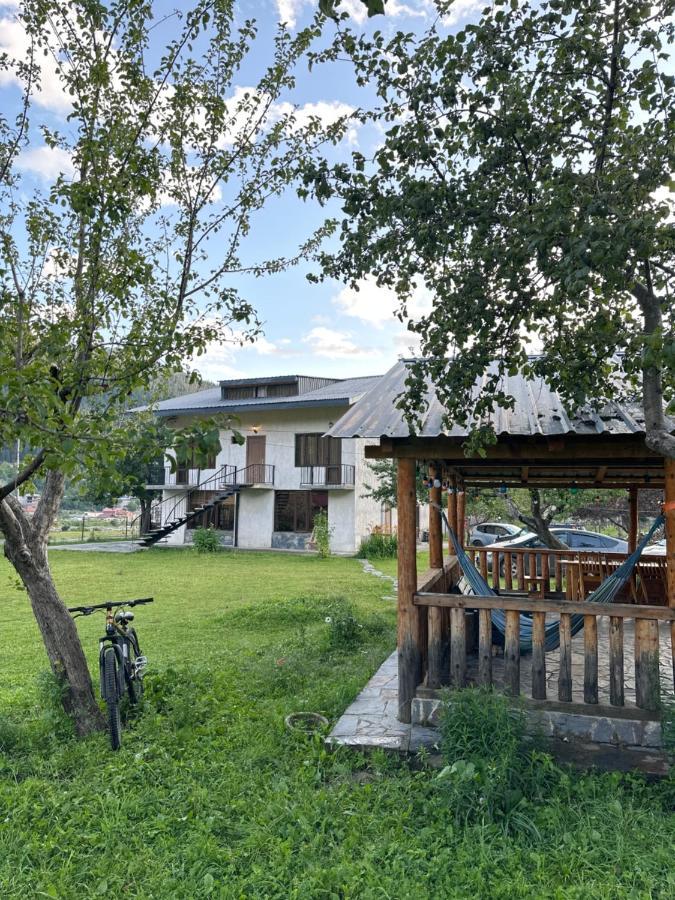 Отель Bala'S House Местия Экстерьер фото
